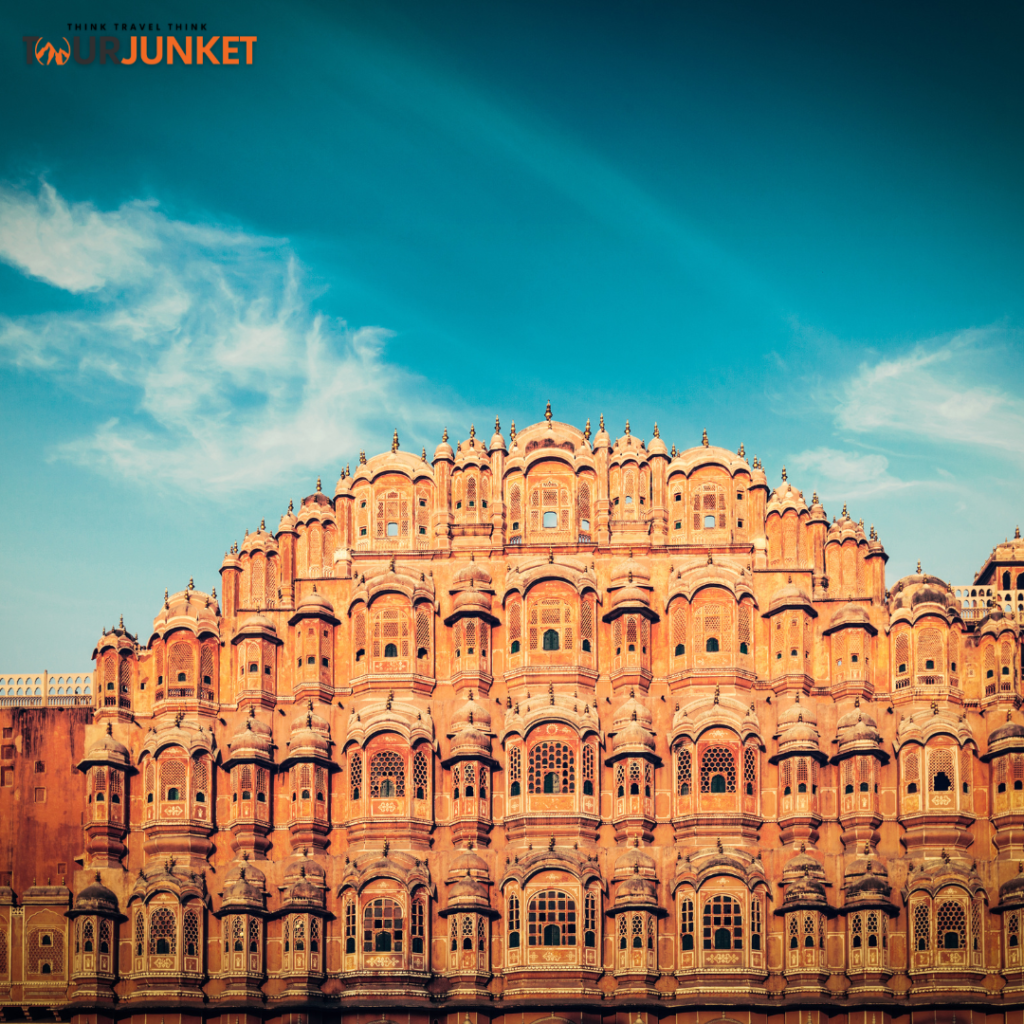 Hawa Mahal
Tourjunket